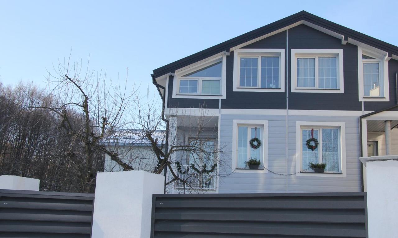 Flat In Close To The Centre Parking, Wifi, Bbq Lviv