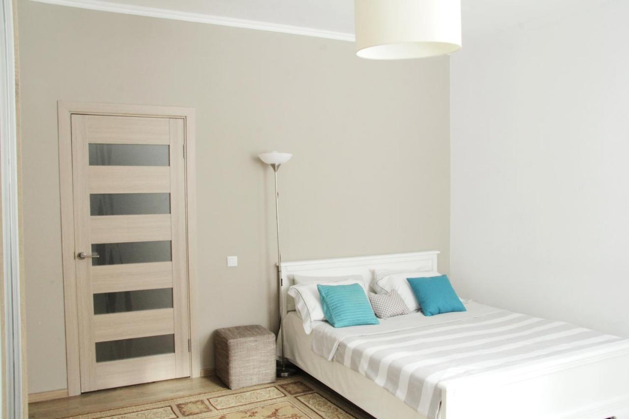 Flat In Close To The Centre Parking, Wifi, Bbq Apartment